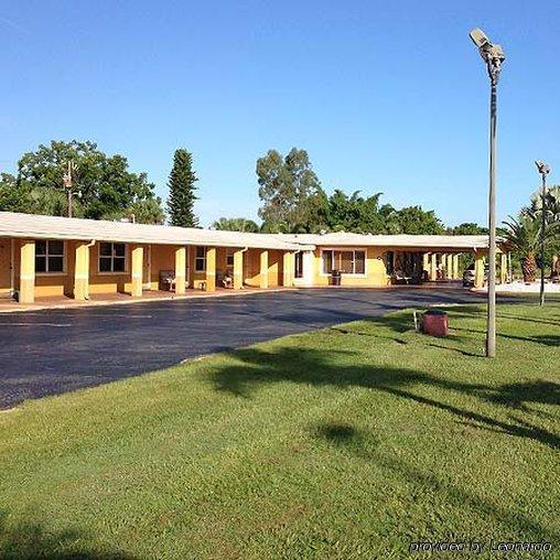 American Inn Punta Gorda Exterior photo